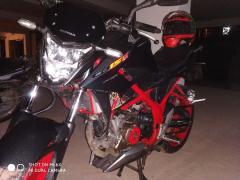 Honda CB150R Streetfire